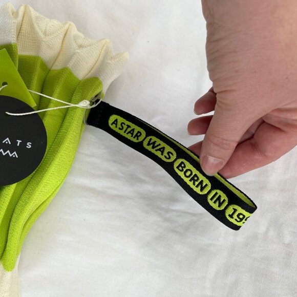 PleatsMama Korean Sustainable Knit Bag Olive Young Collaboration Make Up Pouch - Picture 4 of 12